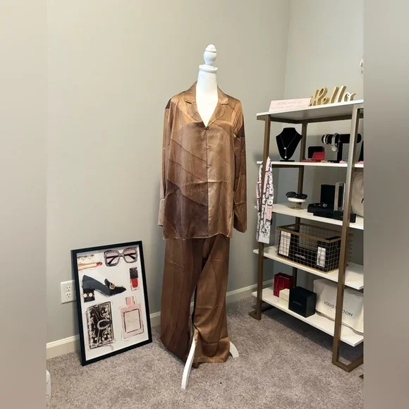 Skims Silk Nude Print Button Front Pajama Top NWT 2X - Picture 5 of 7